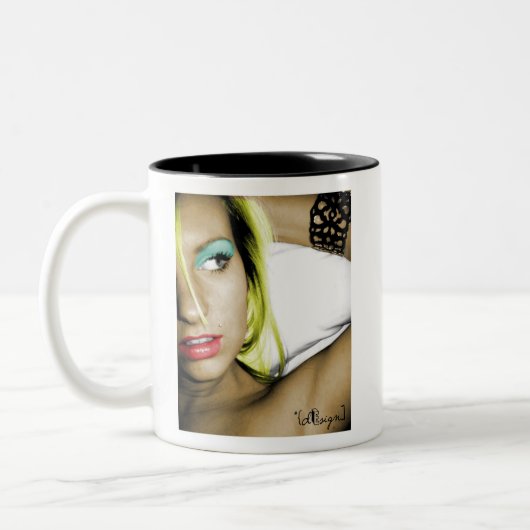 *dans, dancE. Tweekleurige Koffiemok (Links)