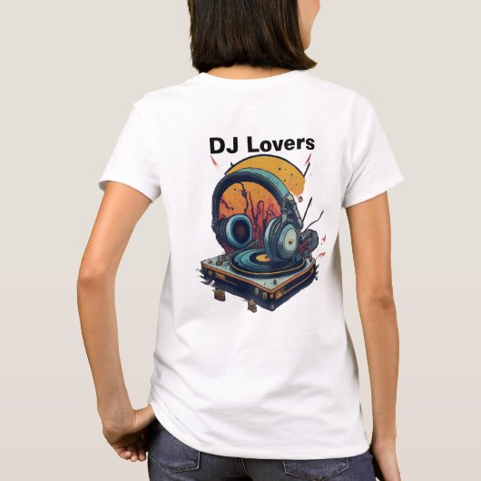 Dans op het ritme van het verleden:  Vibes DJ T-shirt (Achterkant)