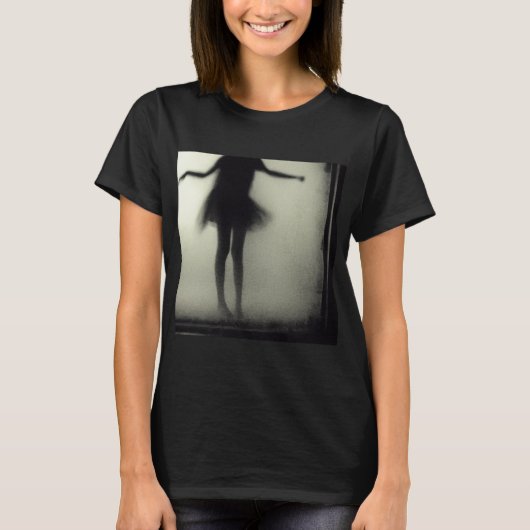 Dans van de Schaduw T-shirt (Voorkant)