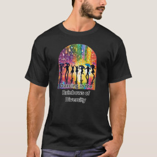 Dansen in de regenbogen van de diversiteit t-shirt