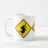 Dansend Elephant Xing. Koffiemok (Links)