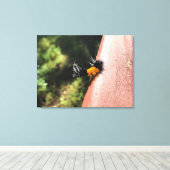 Dansende Caterpijler Canvas Afdruk (Insitu (Houten vloer))