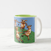 Dansende koeien door Mootisse Tweekleurige Koffiemok (Voorkant rechts)