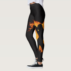 Dansende meisjes in hartvorm vuur op zwarte leggin leggings
