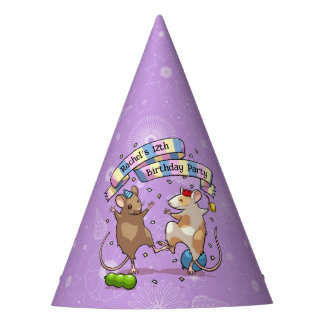 Dansende muizen voegen de naam Happy Birthday Part Feesthoedjes
