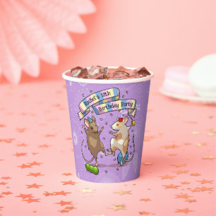 Dansende muizen voegen de naam Happy Birthday Part Papieren Bekers