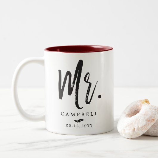 Dansende Script Lettering Mr en Mrs. Tweekleurige Koffiemok (Met donut)
