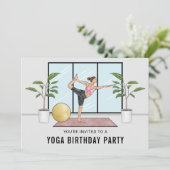 Danser Pose Fitness Vrouw Yoga Verjaardagsfeest Kaart (Staand voorkant)