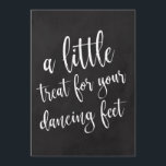 Dansschoenen Betaalbaar bord voor bruiloft Kaart<br><div class="desc">Een elegant teken van de snijrand bruiloft,  kenmerkt de tekst "Een weinig behandelt voor uw dansende voeten"in een geëxtrudeerde manuscriptdoopvont,  voegt de borsteltextuur een spontaan en playful gevoel toe. De achtergrondkleur kan aan uw behoeften en voorkeuren worden aangepast. Neem contact met mij op als u een speciaal verzoek hebt.</div>