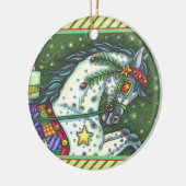 DAPPELGRIJS IN EEN ÉÉN PAARD OPEN SLEE, KLEURRIJK KERAMISCH ORNAMENT (Links)