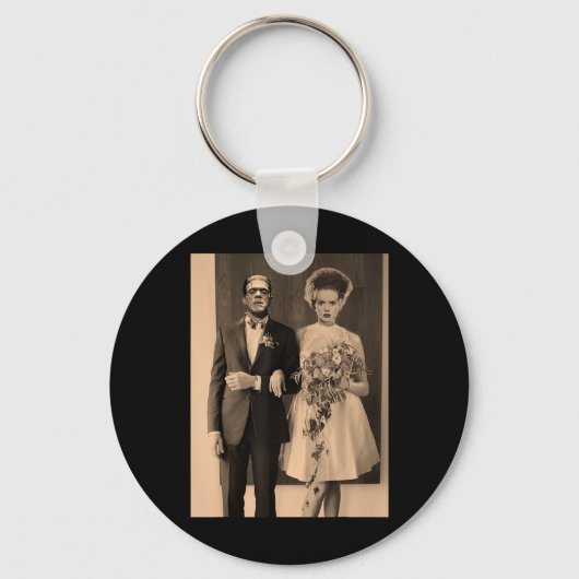 Dapper Frankenstein Wedding Day - Monster Halowee Sleutelhanger (Voorkant)