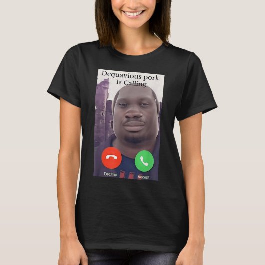 Daquavous Pork noemt Meme John Pork Meme T-shirt (Voorkant)