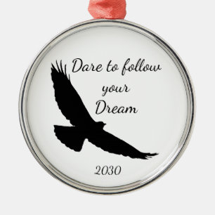 Dare om je Dream Hawk Silhouette te volgen Metalen Ornament