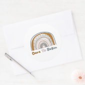 Dare start motivatie kleurrijke boho-regenboog ronde sticker (Envelop)