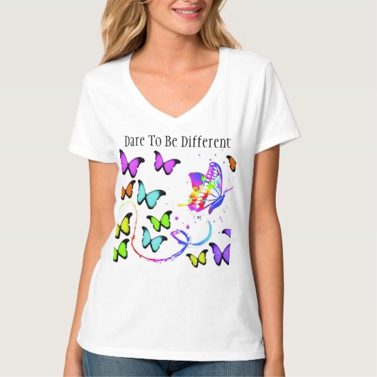 Dare to be Different VNeck Loose Fit Shirt (Voorkant)