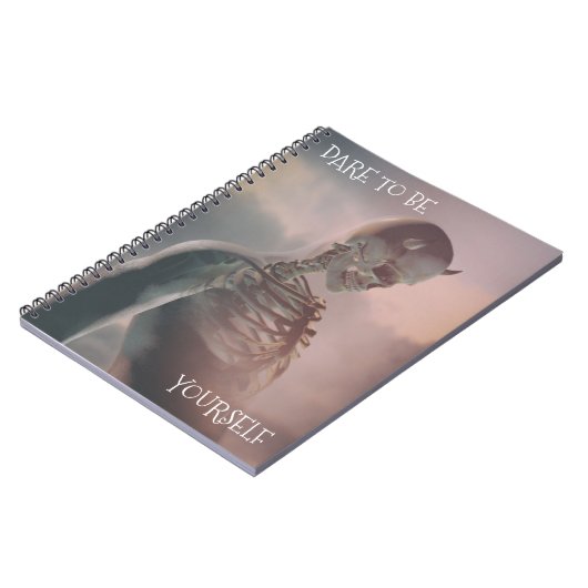 Dare To Be Yourself. Skeleton with horns Notitieboek (Linkerzijde)