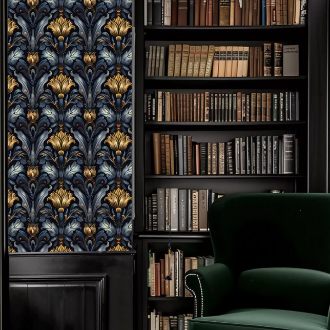 Dark Academia Grijs-Blauw en Goud  Bloemen Behang (Dark Academia Gray-Blue and Gold Vintage Floral Wallpaper in a library.)