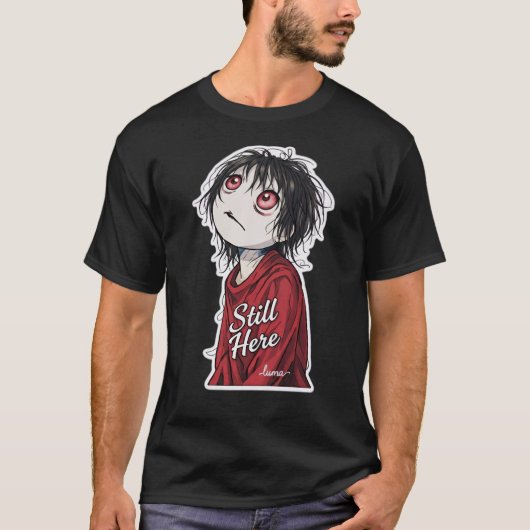 Dark Anime  "Still Here" Aesthetic Gothic Illustra T-shirt (Voorkant)