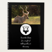 Dark Antelope Silhouette Monogram Foto Planner (Voorkant)