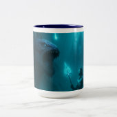 "Dark Aquatic Warrior & Sea Beast Fantasy Art Mug" Tweekleurige Koffiemok (Center)