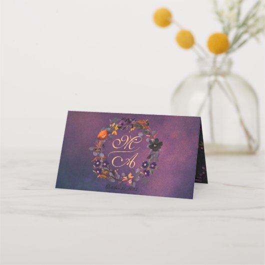 Dark Autumn Floral Gothic Monogram Paarse Plaatskaartje (Achterkant)