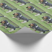 Dark Basset Hound Dog Cadeaupapier (Hoek)