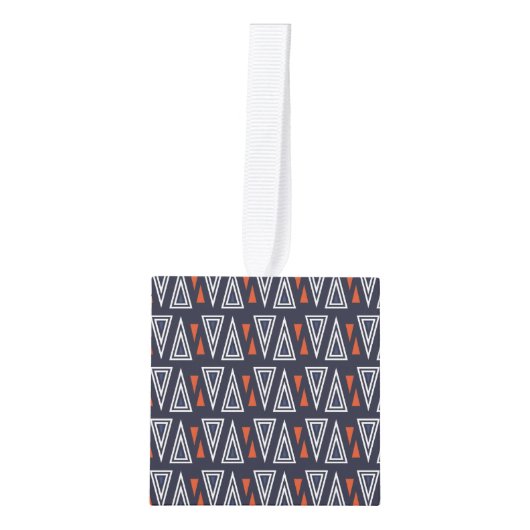 Dark Blue and Red Geometric Triangles Pattern Decoratie (Voorkant)