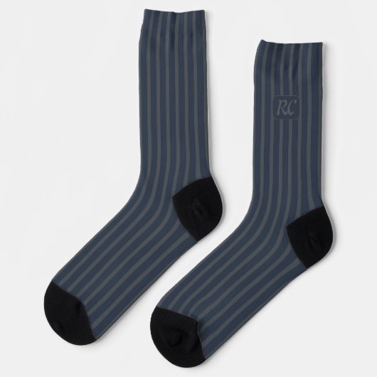 Dark blue stripes with your initials in gray sokken (Links)