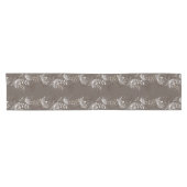 Dark Brown Floral Pattern Korte Tafelloper (Horizontaal)
