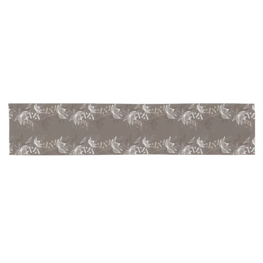 Dark Brown Floral Pattern Korte Tafelloper (Horizontaal)
