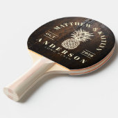 Dark Chopping Block Tropical Pineapple Wedding Tafeltennisbatje (Voorkant Gekanteld)