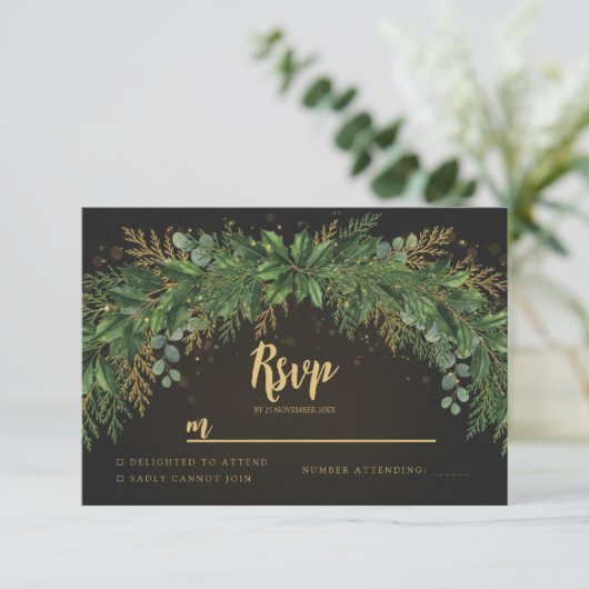 Dark Christmas Greenery Arch Wedding RSVP Card (Staand voorkant)