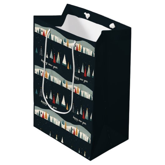 Dark Christmas Tree Pattern Wrapping Paper Medium Cadeauzakje (Voorkant Gekanteld)