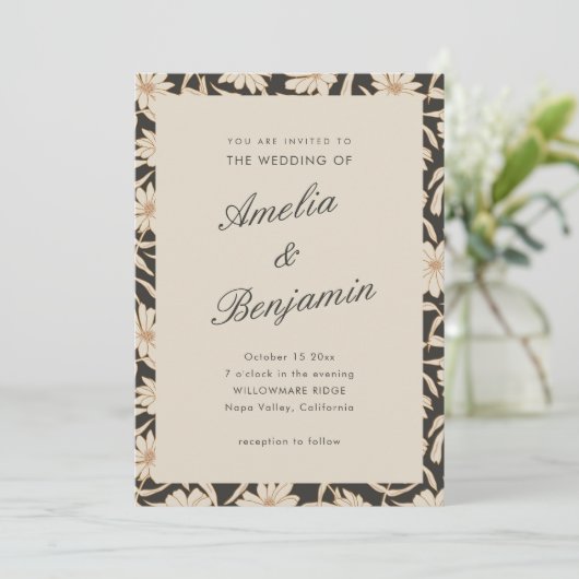 Dark Floral Botanical Black Ivory Wedding Kaart (Staand voorkant)