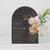 Dark Florals Arch Photo Wedding Invitation Kaart (Staand voorkant)