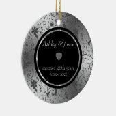 Dark Gray Floral Damask Keramisch Ornament (Rechts)