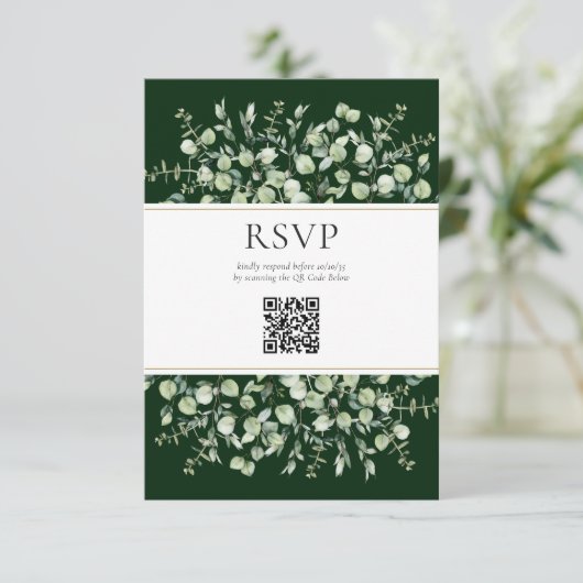 Dark Green Eucalyptus QR Code Wedding RSVP  Informatiekaartje (Staand voorkant)