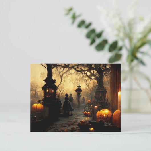  Dark Halloween Night Town Street Feestdagenkaart (Staand voorkant)