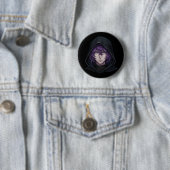 Dark Hoodie Anime Boy with Purple Hair Ronde Button 5,7 Cm (In situ)