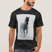 Dark Horse in Fog – Ethereal Mystical Wall Art T-shirt (Voorkant)