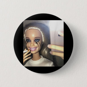 Dark Humor Doll Smoking Selfie Parodie Ronde Button 5,7 Cm