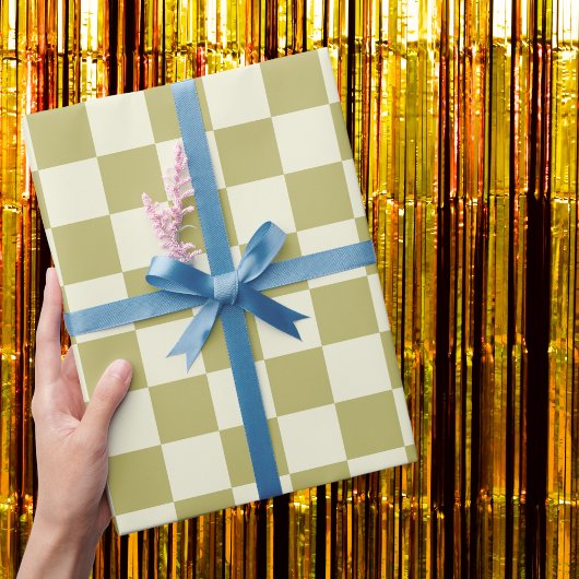 Dark Khaki en Beige Checkerboard Cadeaupapier