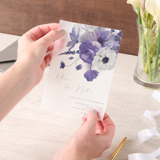 Dark Lilac & Lavender Floral Wedding Vellum Uitnodigingen (Draagbaar)