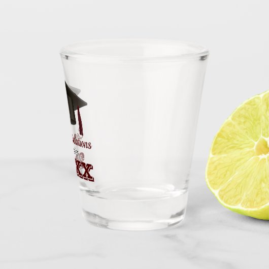Dark Maroon Gefeliciteerd College Afstuderen Shot Glas (Rechts)