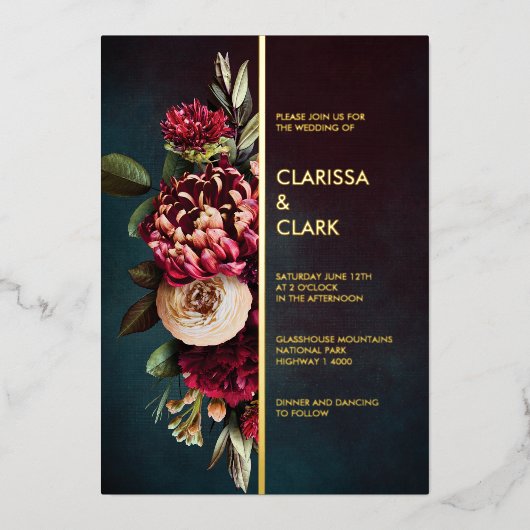 Dark Moody Bold Floral Marsala Wedding Folie Uitnodiging (Voorkant)