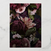 Dark Moody Burgundy Floral Botanical Weddenschap G Folie Uitnodiging (Achterkant)