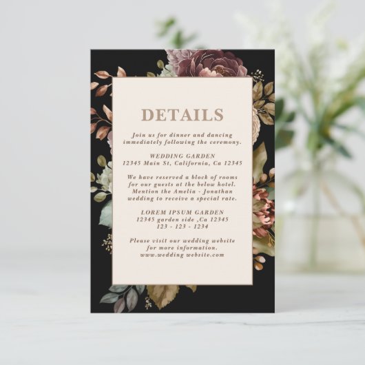 Dark Moody Burgundy & Maroon Floral Wedding Detail Informatiekaartje (Staand voorkant)