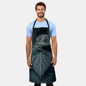 Dark Moody Ivy Natuur Foto Schort (Gedragen)