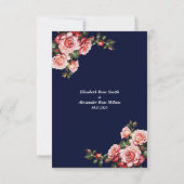 Dark moody pink and red roses navy blue wedding RSVP kaartje (Achterkant)