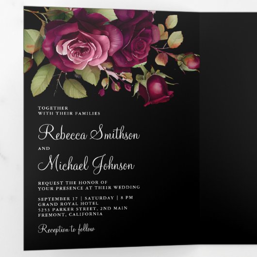 Dark Moody Plum Rozen Fotocollage Zwart Bruiloft Drieluik Uitnodiging (Binnenzijde eerst)